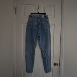ZARA mom jeans, Excellent Condition, Barley Worn, Womens size 2